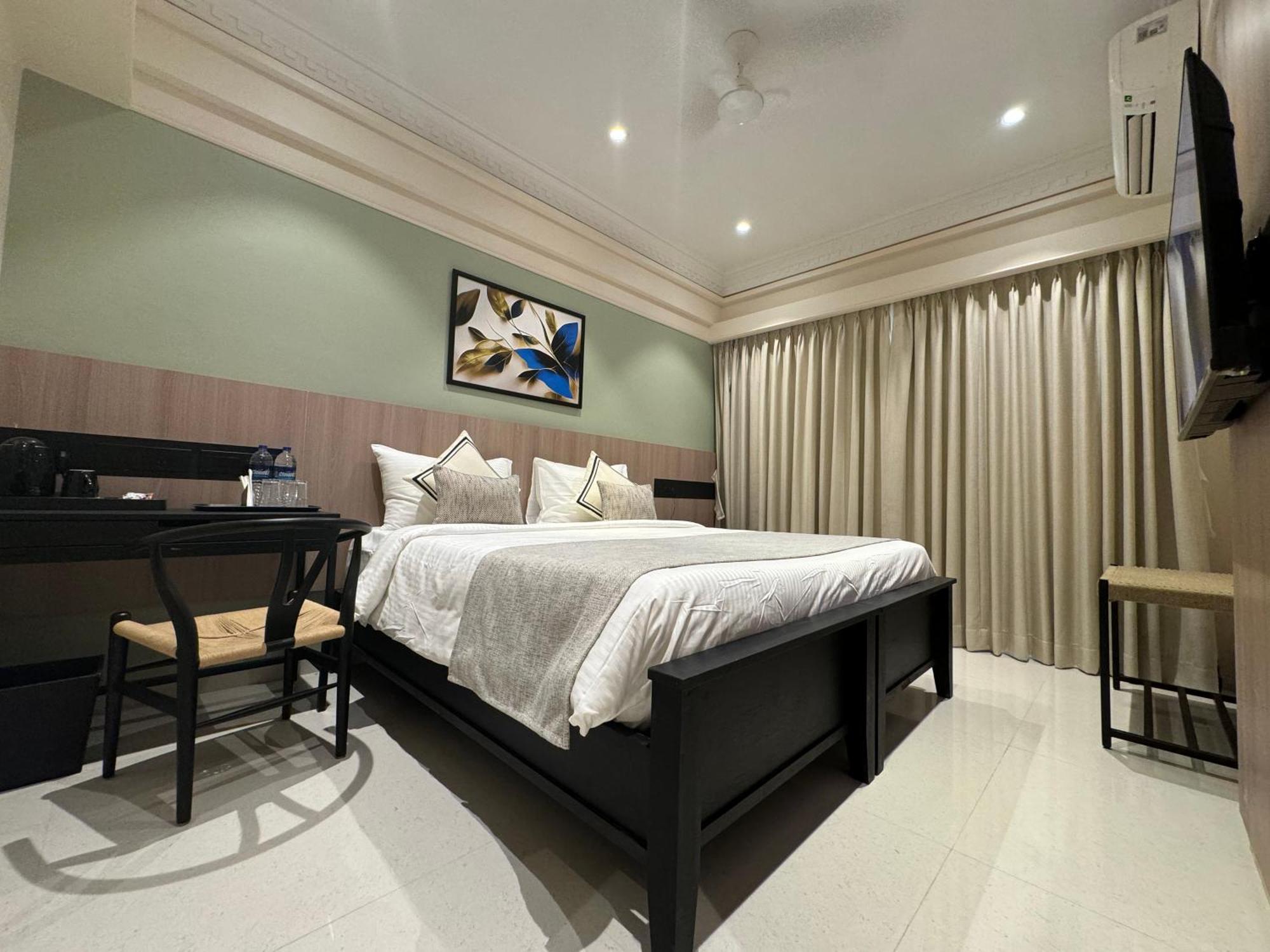 Hotel Mumbai House, Malad Ngoại thất bức ảnh